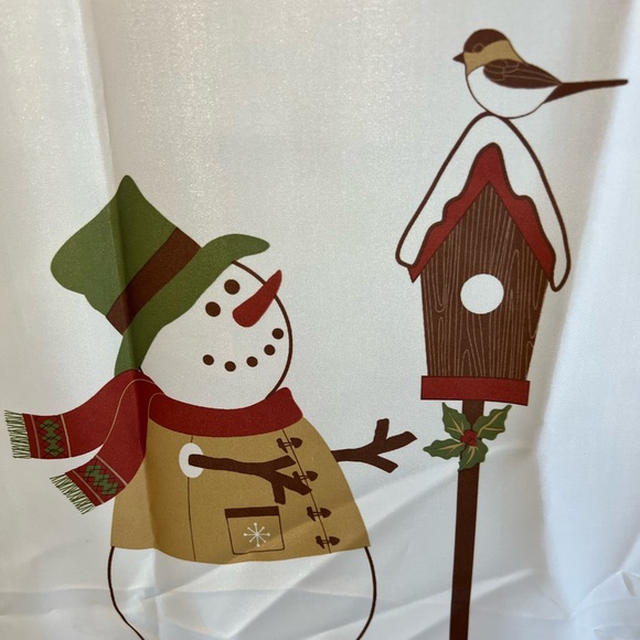 EUC Winter Bath set shower curtain & Bath Rug - Picture 2 of 11